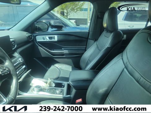 Used 2020 Ford Explorer ST AWD/4WD image 6