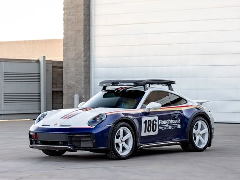Used 2024 Porsche 911 Dakar AWD/4WD image 4