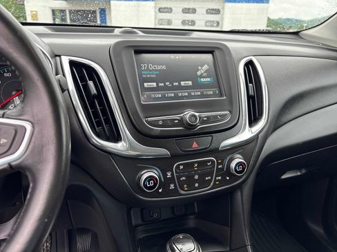Used 2018 Chevrolet Equinox LT AWD/4WD image 17