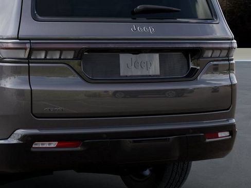 New 2026 Jeep Grand Wagoneer Limited AWD/4WD image 13
