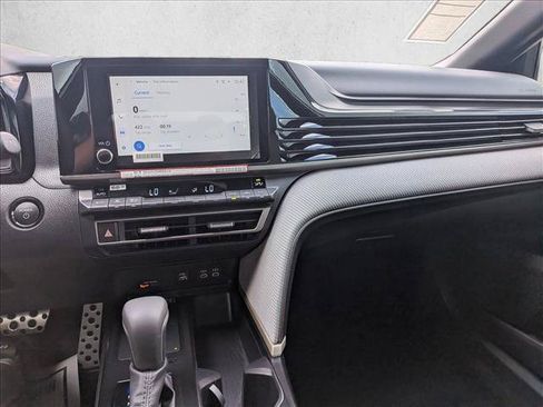 Used 2026 Toyota Camry SE FWD image 12