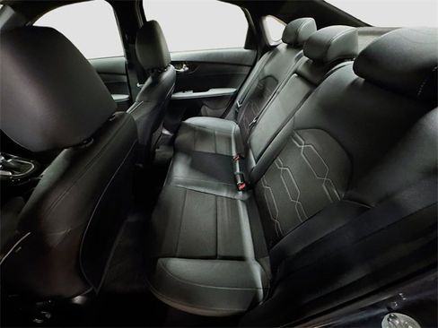 Used 2023 Kia Forte GT-Line image 25