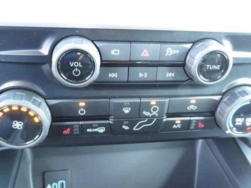 New 2026 Ford F350 XLT w/ XLT Premium Package AWD/4WD image 20
