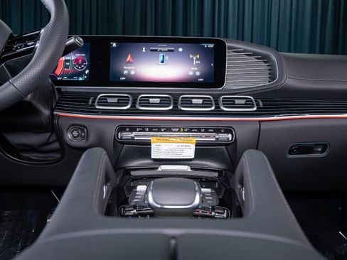 New 2026 Mercedes-Benz GLE 450 4MATIC Coupe image 19