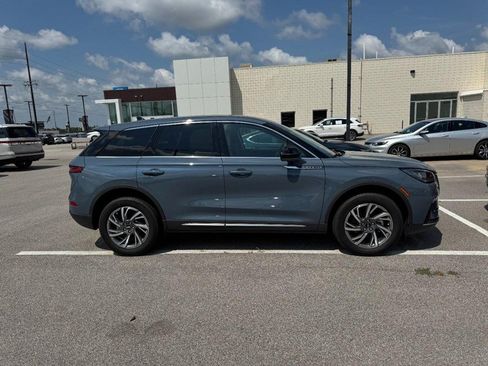 Used 2023 Lincoln Corsair AWD w/ Equipment Group 101A image 2