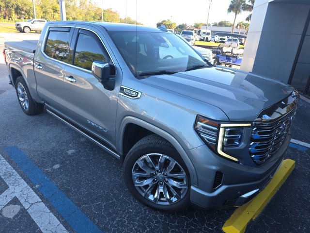 Used 2023 GMC Sierra 1500 Denali w/ Denali Reserve Package AWD/4WD image 1