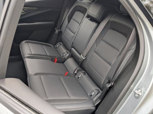 Used 2024 Chevrolet Blazer EV LT image 17