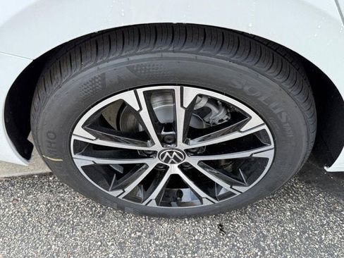 New 2026 Volkswagen Jetta Sport FWD image 4