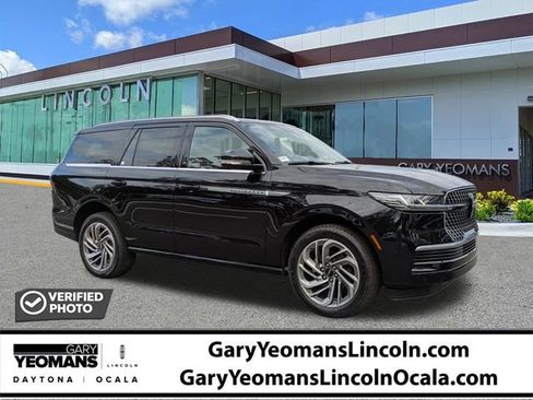 New 2026 Lincoln Navigator Reserve image 1