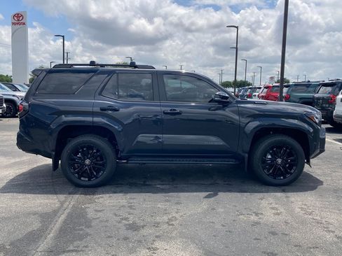 New 2026 Toyota 4Runner 4WD image 4