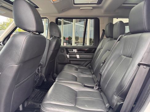 Used 2016 Land Rover LR4 HSE LUX AWD/4WD image 29