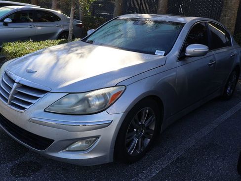 Used 2012 Hyundai Genesis 3.8 w/ Premium Pkg image 2