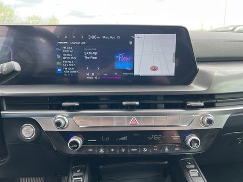 Certified 2025 Kia Telluride S image 15