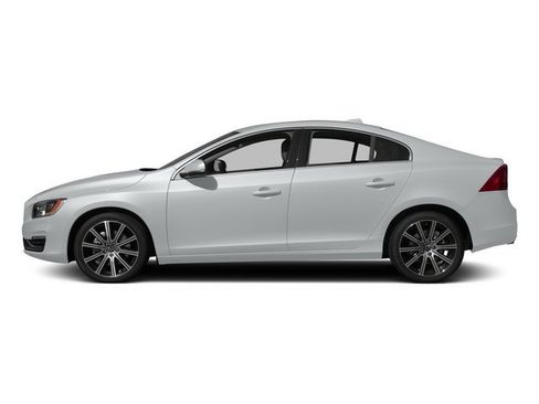 Used 2015 Volvo S60 T5 image 3