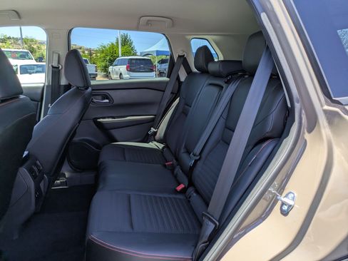 Used 2026 Nissan Rogue SV w/ Rock Creek Premium Package AWD/4WD image 25