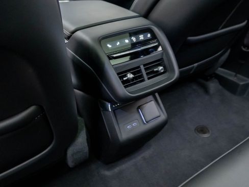 Certified 2025 Cadillac Lyriq Luxury w/ LPO, Floor Liner Package AWD/4WD image 24