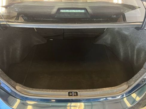Used 2017 Toyota Corolla LE FWD image 5