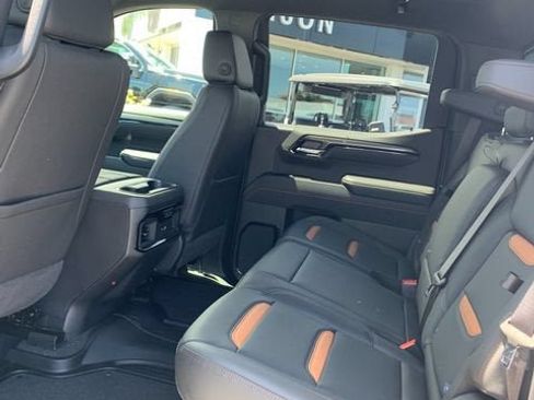 New 2026 GMC Sierra 1500 AT4 w/ Technology Package AWD/4WD image 14