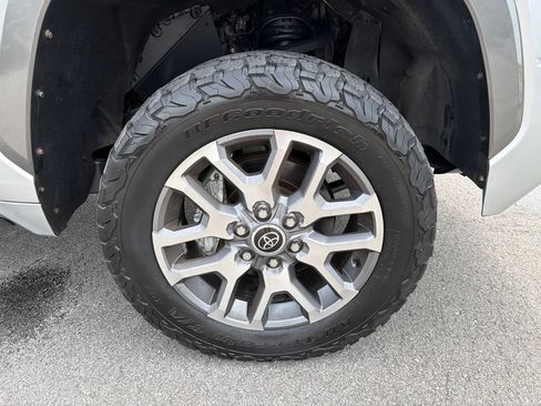 Used 2022 Toyota Tundra 1794 Edition AWD/4WD image 14