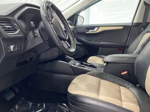 Used 2021 Ford Escape Titanium w/ Titanium Elite Package image 12