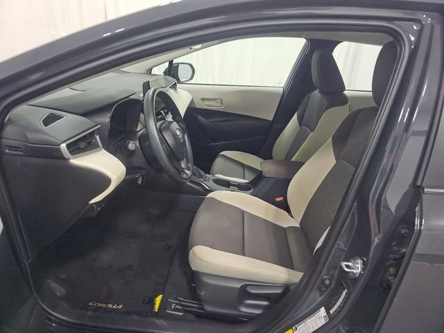 Used 2026 Toyota Corolla LE FWD image 5