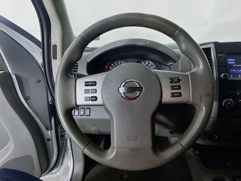 Used 2019 Nissan Frontier SV AWD/4WD image 11