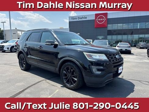 Used 2017 Ford Explorer XLT w/ Equipment Group 202A AWD/4WD image 1