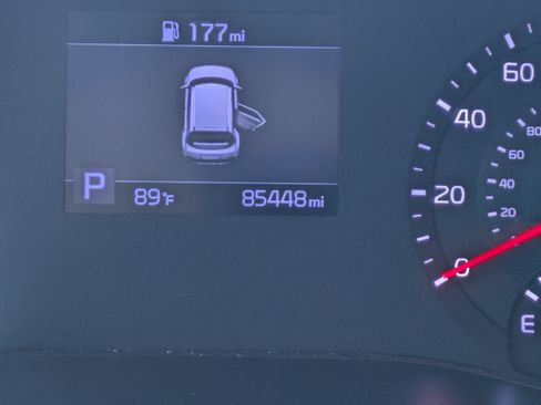 Used 2020 Kia Soul LX FWD image 30