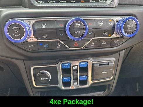Certified 2022 Jeep Wrangler Unlimited Sahara w/ Safety Group AWD/4WD image 25