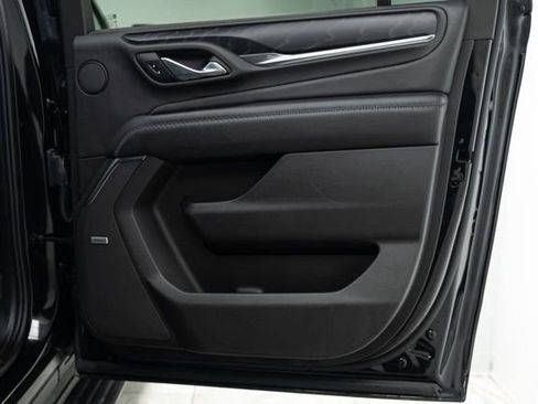 Used 2023 GMC Yukon XL Denali image 29