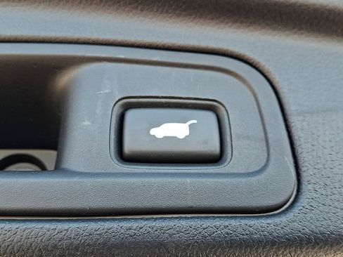 Used 2016 Honda Pilot Elite image 36