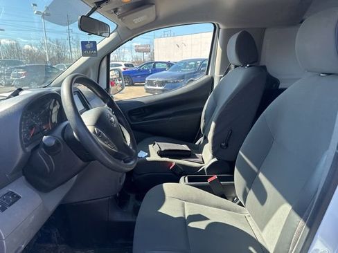 Used 2021 Nissan NV200 SV w/ Back Door Glass Package image 18