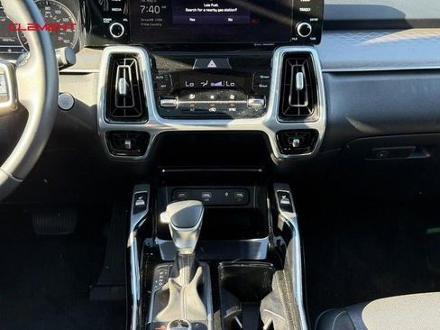Used 2022 Kia Sorento SX AWD/4WD image 17