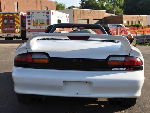 Used 1997 Chevrolet Camaro Z28 w/ Preferred Equipment Group 2 RWD image 9