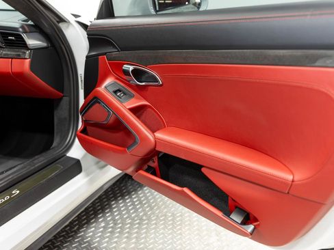 Used 2015 Porsche 911 Turbo S AWD/4WD image 67