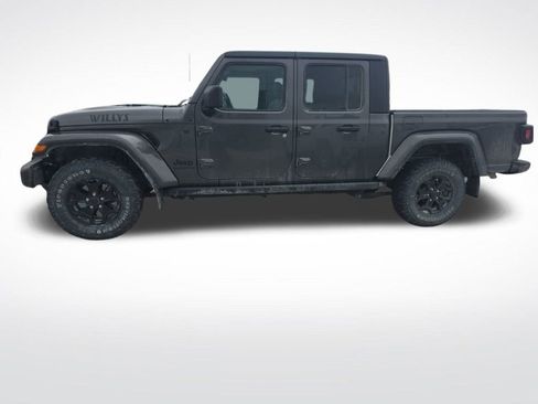 Used 2022 Jeep Gladiator Sport image 36