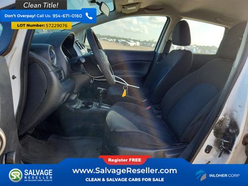 Used 2016 Nissan Versa Note S Plus FWD image 9