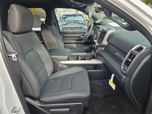 New 2026 RAM 1500 4x4 Crew Cab image 19