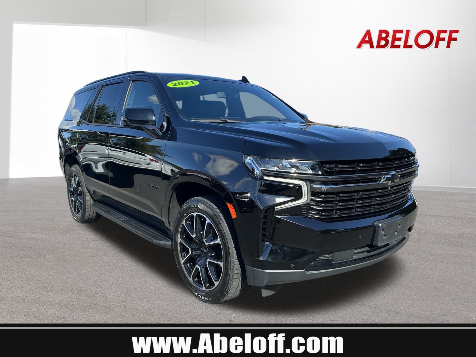 Used 2021 Chevrolet Tahoe RST w/ Luxury Package AWD/4WD image 1
