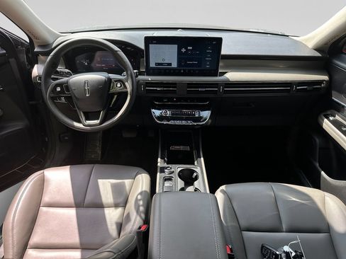 Used 2024 Lincoln Corsair AWD image 8