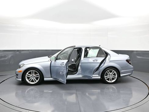 Used 2013 Mercedes-Benz C 300 4MATIC Sedan image 44