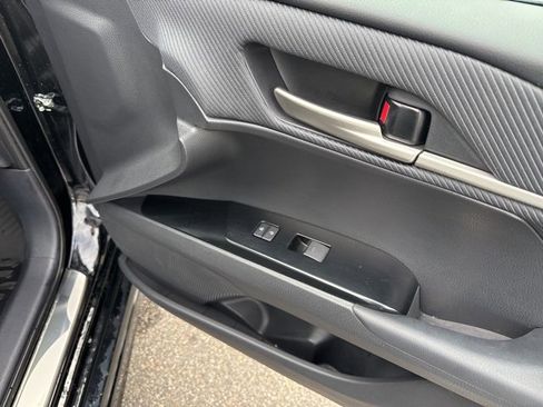 Used 2025 Toyota Camry SE image 52