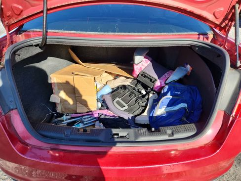 Used 2012 Ford Taurus SEL image 27