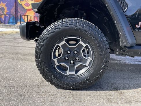 Certified 2022 Jeep Gladiator Mojave w/ LED Lighting Group image 9