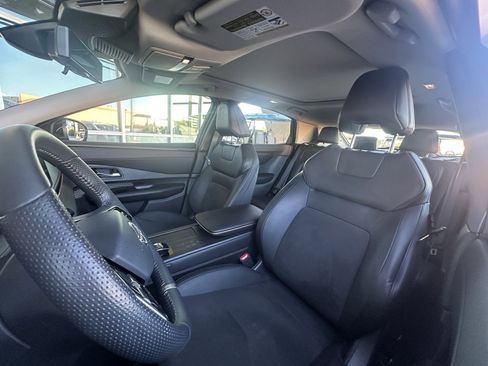 Used 2024 Nissan Ariya FWD image 14