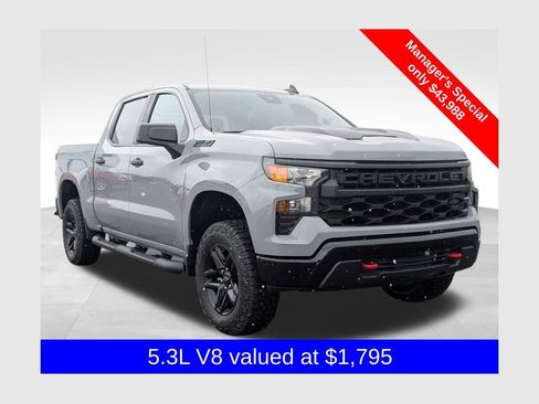 Used 2024 Chevrolet Silverado 1500 Custom Trail Boss w/ LPO, Dark Essentials Package image 1