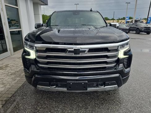 Certified 2023 Chevrolet Silverado 1500 High Country w/ High Country Premium Package AWD/4WD image 2