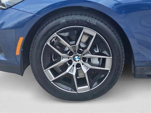 Certified 2026 BMW 530i w/ M Sport Package image 18