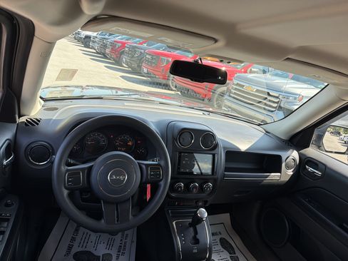 Used 2016 Jeep Patriot Sport w/ Power Value Group AWD/4WD image 14