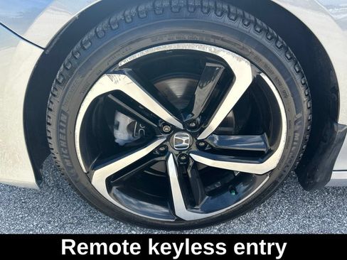Used 2019 Honda Accord Sport image 18